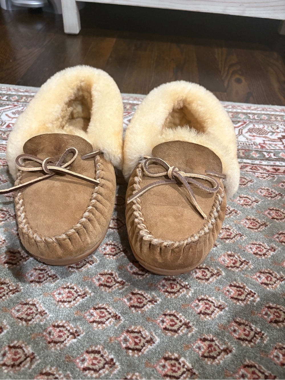 LL Bean Women's Wicked Good Moccasin - Picture 4 of 7